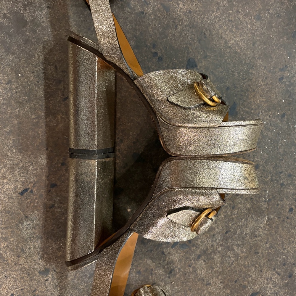 CHLOE Leather Kingsley Sandals - Picture 4 of 9